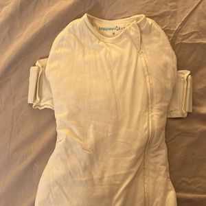 Snoo comforter sleep sack size M medium. Excellent condition. Used 2 wks. White